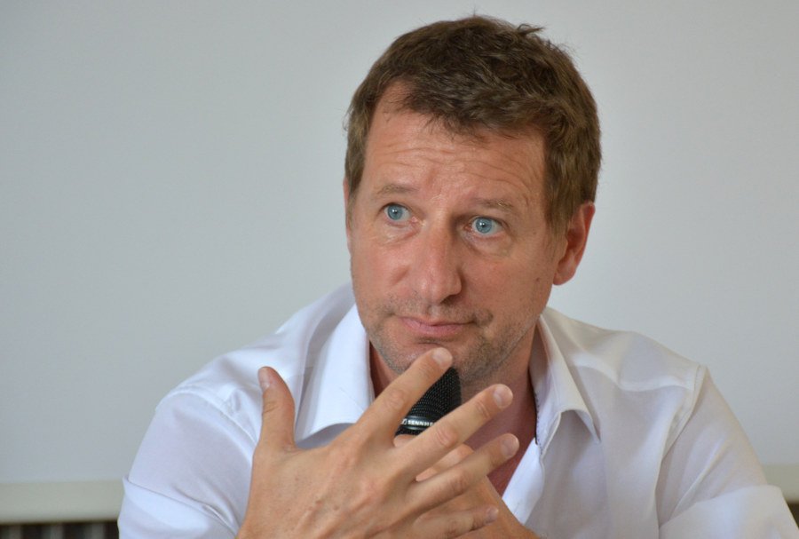Yannick Jadot unterstützt Benoît Hamon bei der franzüsischen Präsidentschaftswahl